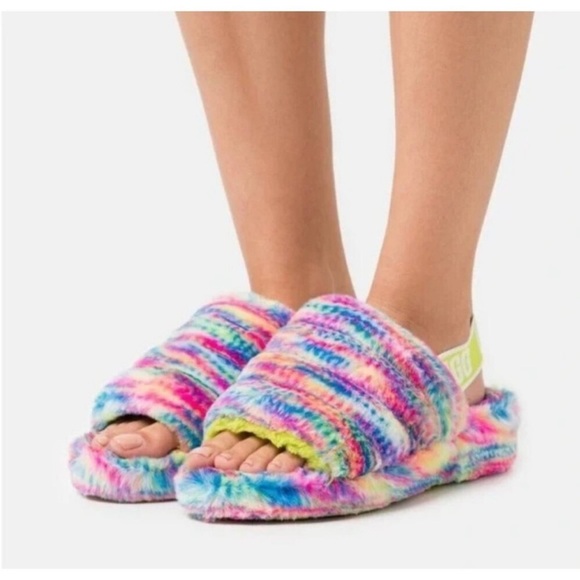 UGG Fluff Yeah Pixelate Kids Size 13 - Picture 1 of 7